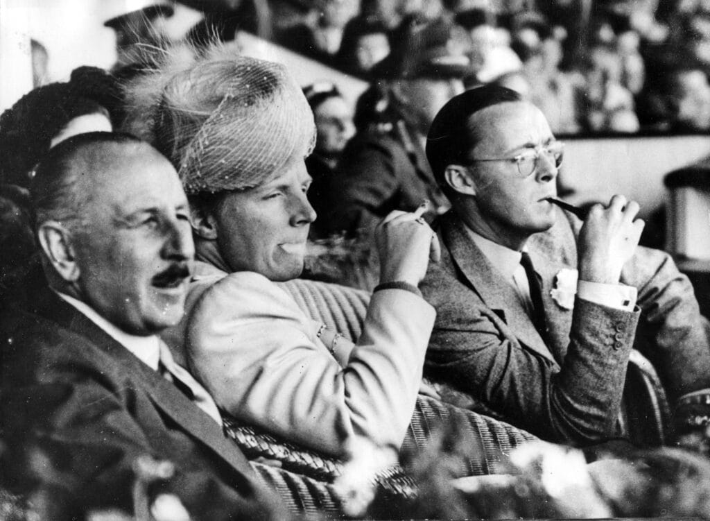 Juliana en Bernhard waren kettingrokers