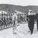 Inspectie van een KNIL-detachement bij Darley Camp, nabij Melbourne, 1943
