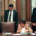 De parlementaire enquetecommissie met vlnr Van den Doel, Oudkerk, Augusteijn, Varma Singh en Meijer overleggen donderdag. Deze dagen stellen zij onderzoek in naar het onderwerp gezondheid.