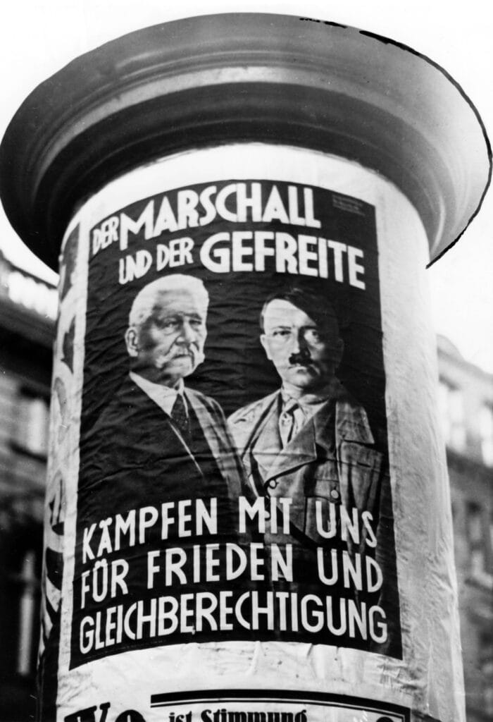 Verkiezingsposter met Paul von Hindenburg en Hitler