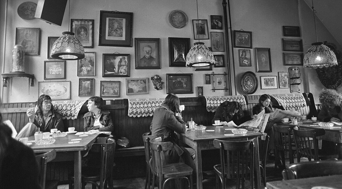 Bruin Café de Prins in Amsterdam 1974
