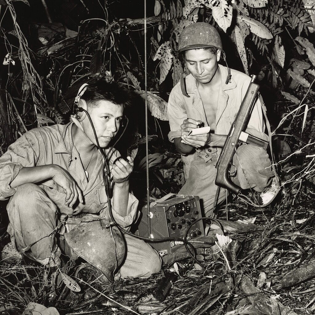 Navajo Code talkers bij de marine in 1943