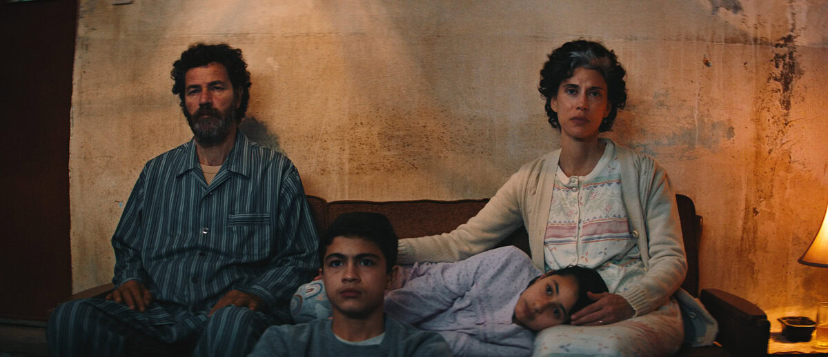 Still uit All That's Left of You