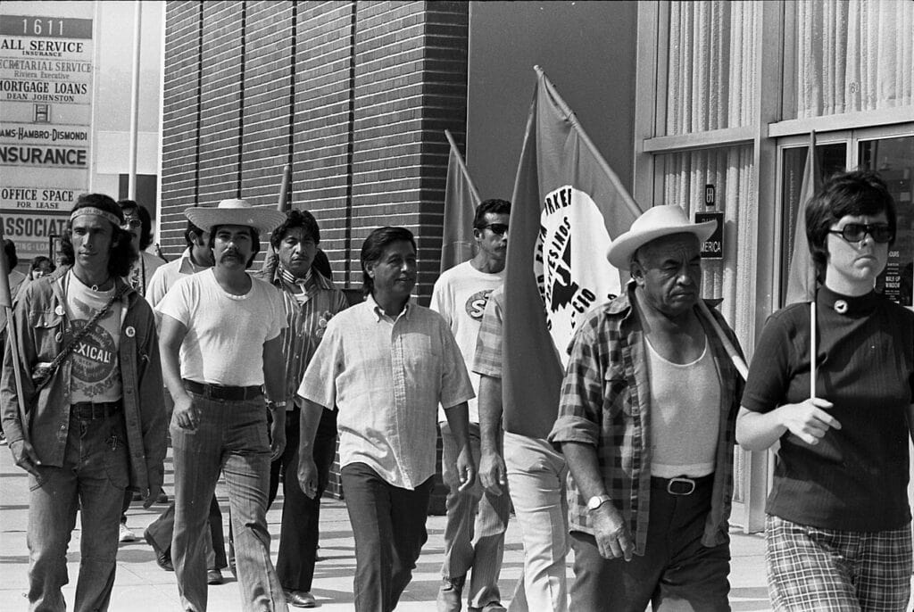 Cesar Chavez tijdens een march in Californië