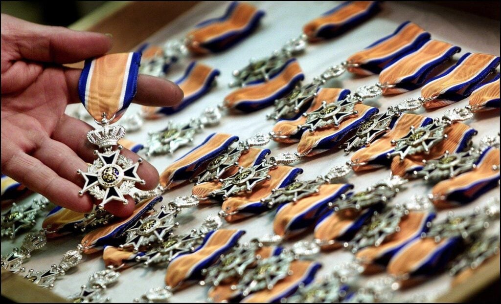 Lintjes van de Orde van Oranje-Nassau liggen klaar