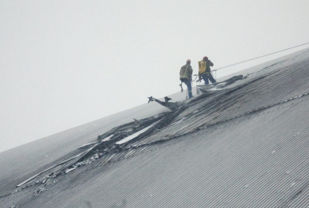 Reparatie aan de ‘sarcofaag’ na een Russische aanval