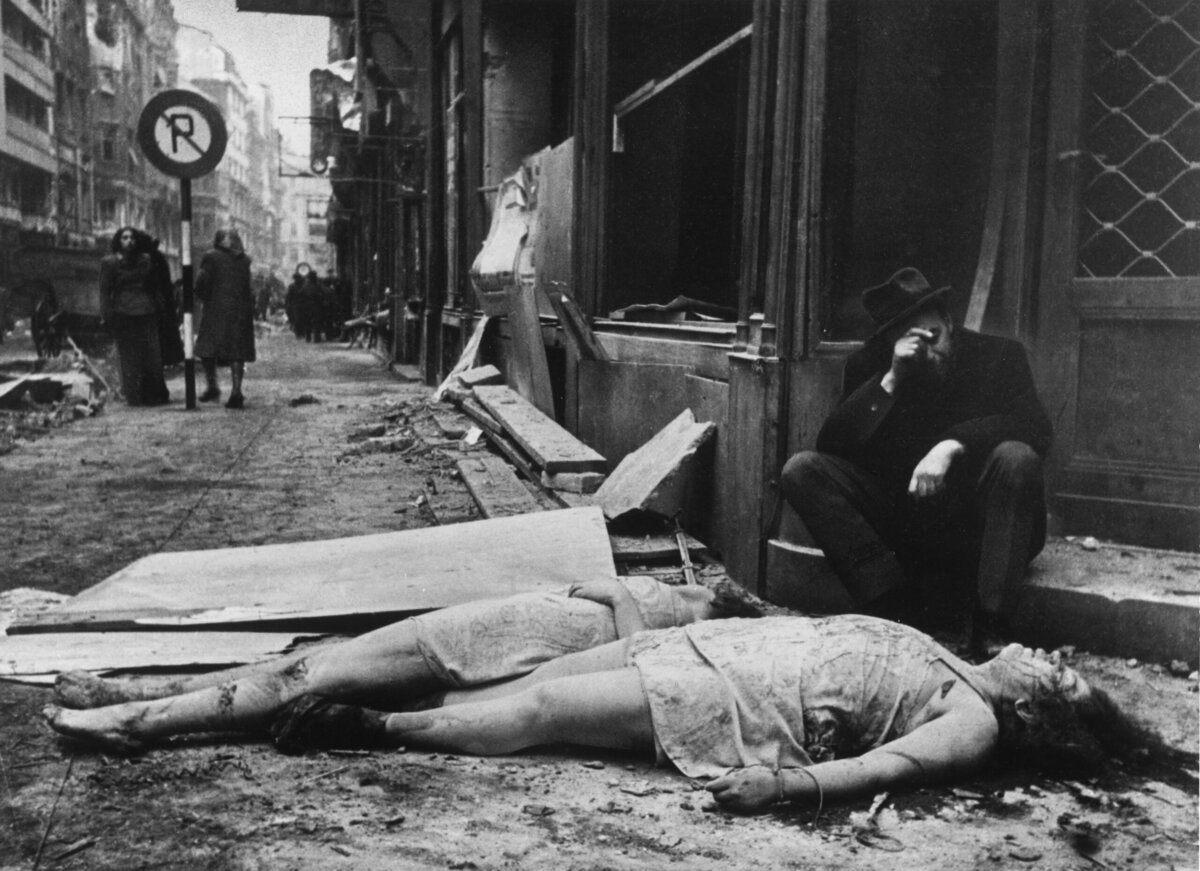 Foto van Chaldej van slachtoffers getto Boedapest