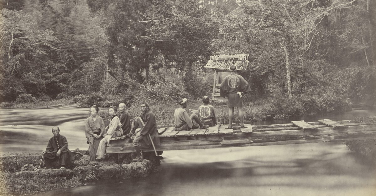 Het reisgezelschap van Dirk de Graeff van Polsbroek tijdens de beklimming van de vulkaan Fuji, 1867. Foto door Felice Beato.
