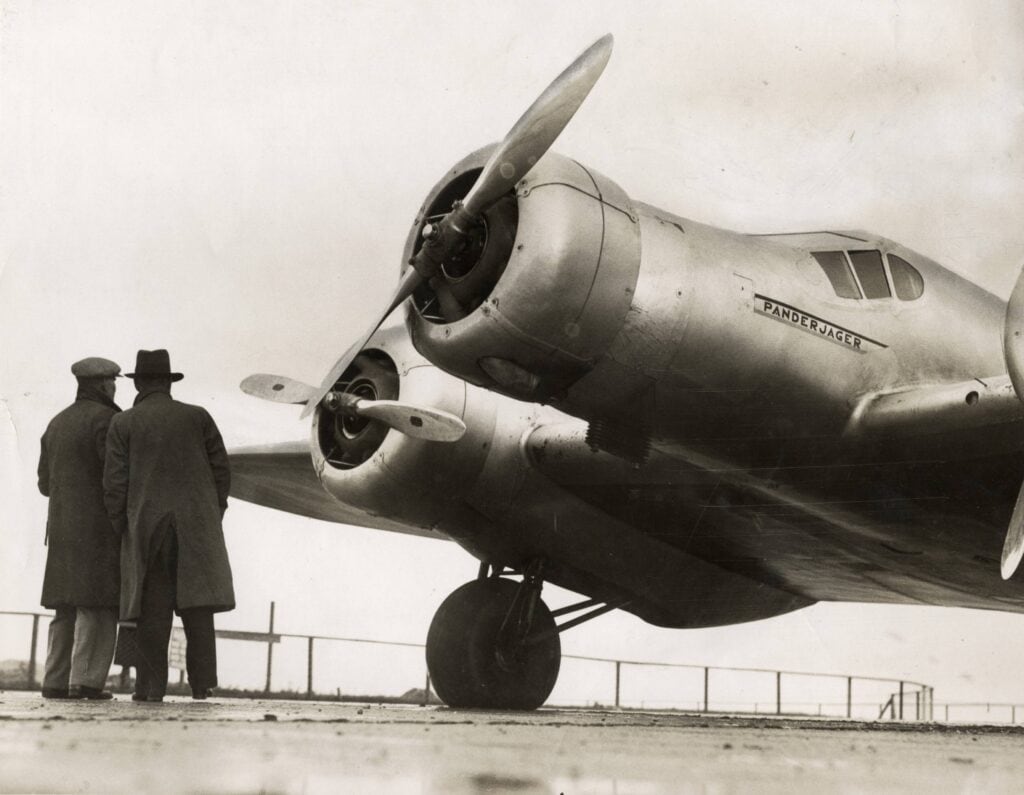De Pander S.4 Postjager voor de start van de noodlottige race London-Melbourne, oktober 1934.