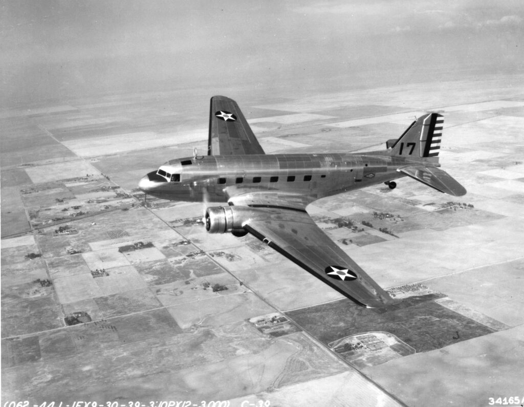 De moderne Amerikaanse Douglas DC-2 kreeg de voorkeur van KLM-directeur Albert Plesman.