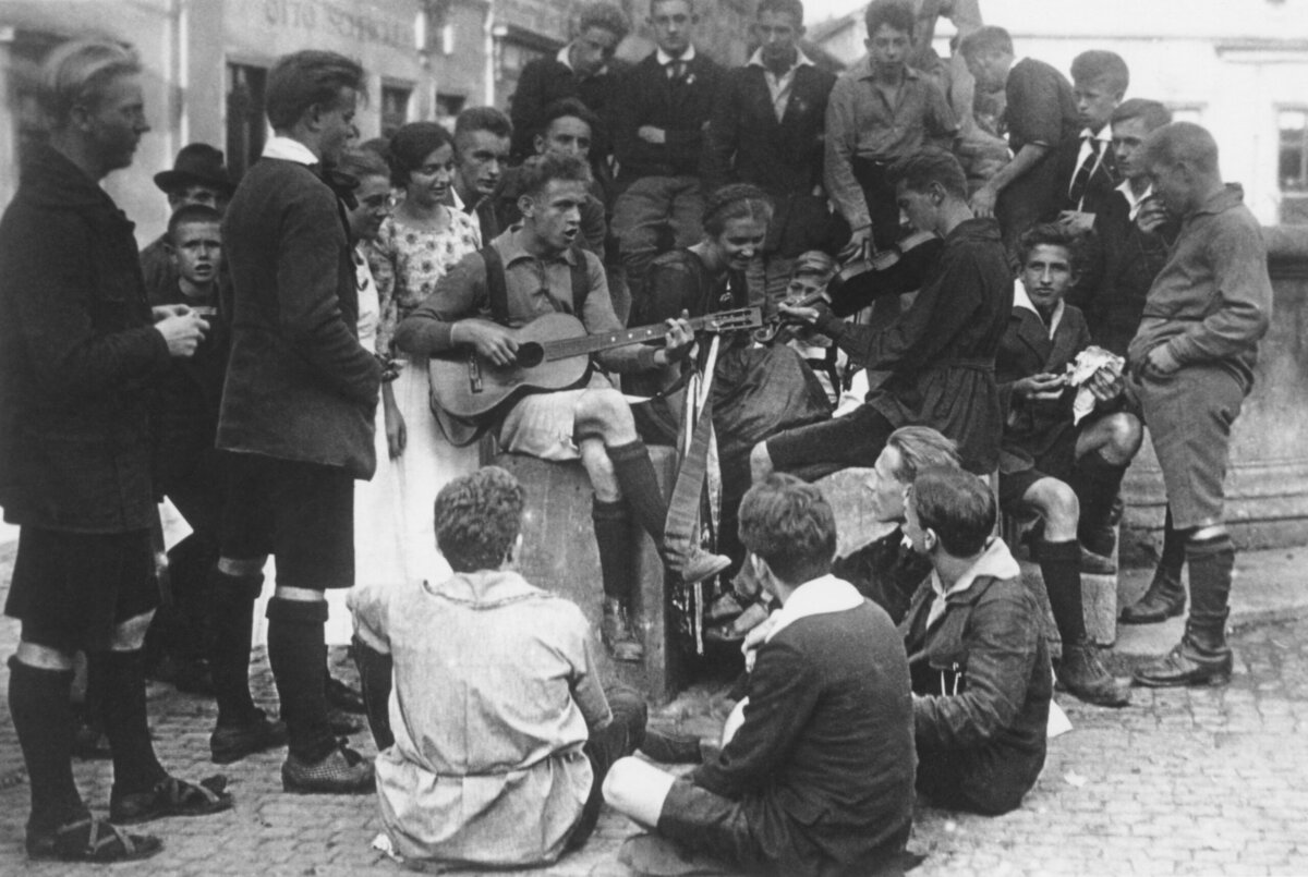 Leden van de Sozialistische Arbeiter-Jugend in Weimar, 1920.