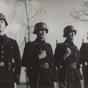 Landwachters in 1944
